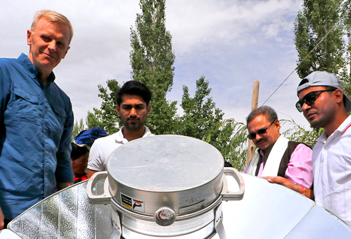 Indoor Solar Cooking System by IndianOil